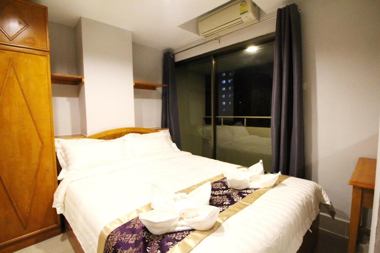 Lee Place Phatthanakan Condo バンコク都 エクステリア 写真